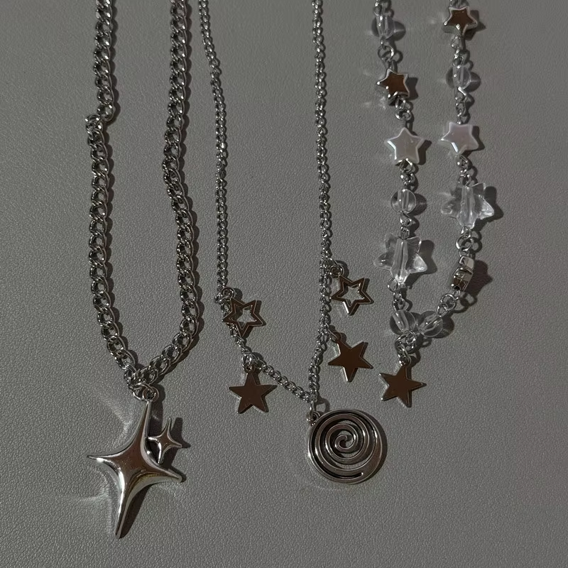 สร้อยคอจี้ดาวหลายชั้นสำหรับผู้ - Layered Pendant Necklace Aesthetic บทวิจารณ์และราคา